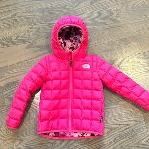 Toddler girl reversible North Face Thermoball jacket